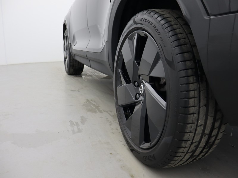 2025 (75) VOLVO XC40 2.0 B4P Plus Black Edition 5dr Auto 5280723