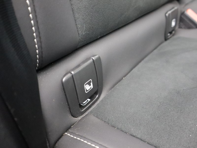 2025 (75) VOLVO XC40 2.0 B4P Plus Black Edition 5dr Auto 5280741