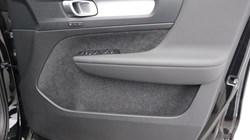 2025 (75) VOLVO XC40 2.0 B4P Plus Black Edition 5dr Auto 5280726