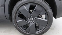 2025 (75) VOLVO XC40 2.0 B4P Plus Black Edition 5dr Auto 5280722