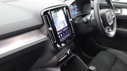 2025 (75) VOLVO XC40 2.0 B4P Plus Black Edition 5dr Auto 5280738