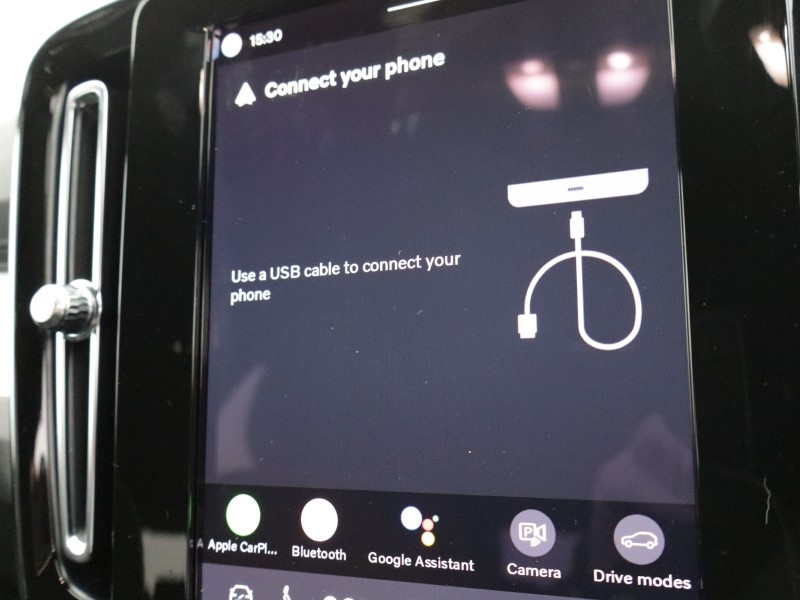 2025 (75) VOLVO XC40 2.0 B4P Plus Black Edition 5dr Auto 5280753