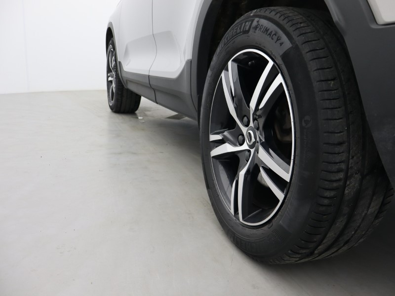 2023 (73) VOLVO XC40 2.0 B3P Plus Dark 5dr Auto 5353282