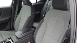 2023 (73) VOLVO XC40 2.0 B3P Plus Dark 5dr Auto 5353294