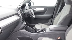 2023 (73) VOLVO XC40 2.0 B3P Plus Dark 5dr Auto 5353283