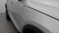 2023 (73) VOLVO XC40 2.0 B3P Plus Dark 5dr Auto 5353273