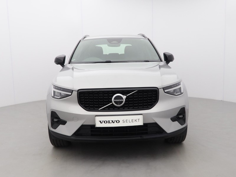 2023 (73) VOLVO XC40 2.0 B3P Plus Dark 5dr Auto 5353261