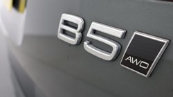 2025 (25) VOLVO XC60 2.0 B5P Plus Dark 5dr AWD Geartronic 5351783