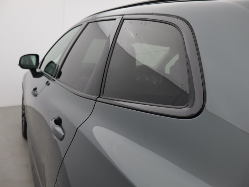 2025 (25) VOLVO XC60 2.0 B5P Plus Dark 5dr AWD Geartronic 5351788
