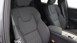 2025 (25) VOLVO XC60 2.0 B5P Plus Dark 5dr AWD Geartronic 5351803