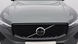 2025 (25) VOLVO XC60 2.0 B5P Plus Dark 5dr AWD Geartronic 5351778