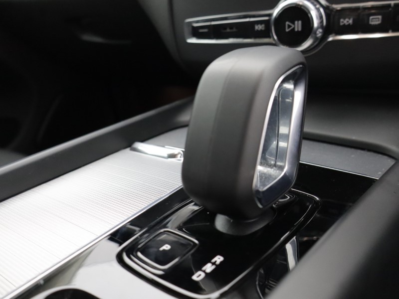 2025 (25) Volvo Xc60 2.0 B5P Plus Dark 5dr AWD Geartronic 5333490