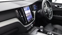 2025 (25) Volvo Xc60 2.0 B5P Plus Dark 5dr AWD Geartronic 5333473