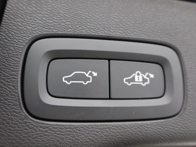 2025 (25) Volvo Xc60 2.0 B5P Plus Dark 5dr AWD Geartronic 5333458