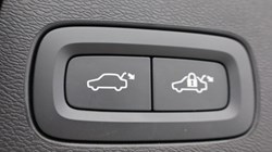 2025 (25) Volvo Xc60 2.0 B5P Plus Dark 5dr AWD Geartronic 5333458