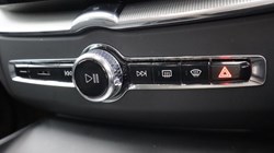 2025 (25) Volvo Xc60 2.0 B5P Plus Dark 5dr AWD Geartronic 5333489