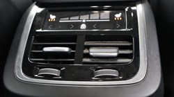 2025 (25) Volvo Xc60 2.0 B5P Plus Dark 5dr AWD Geartronic 5333478