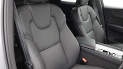 2025 (25) Volvo Xc60 2.0 B5P Plus Dark 5dr AWD Geartronic 5333469