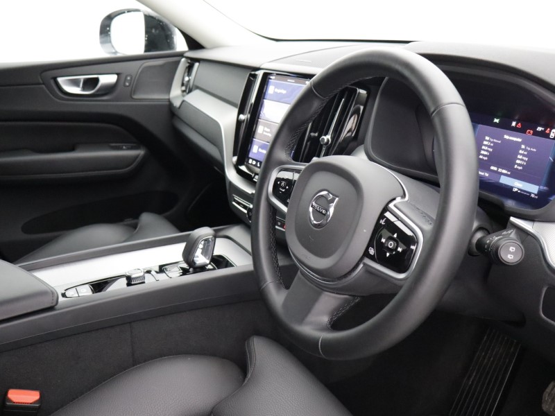 2025 (25) Volvo Xc60 2.0 B5P Plus Dark 5dr AWD Geartronic 5333470