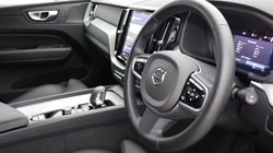 2025 (25) Volvo Xc60 2.0 B5P Plus Dark 5dr AWD Geartronic 5333470