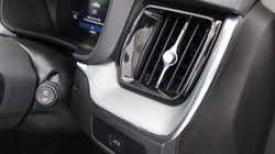 2025 (25) Volvo Xc60 2.0 B5P Plus Dark 5dr AWD Geartronic 5333466