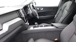 2025 (25) Volvo Xc60 2.0 B5P Plus Dark 5dr AWD Geartronic 5333459
