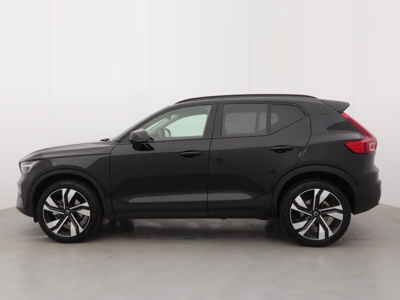 2025 (75) VOLVO XC40 2.0 B4P Ultra Dark 5dr Auto 5396331
