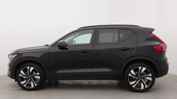 2025 (75) VOLVO XC40 2.0 B4P Ultra Dark 5dr Auto 5396331