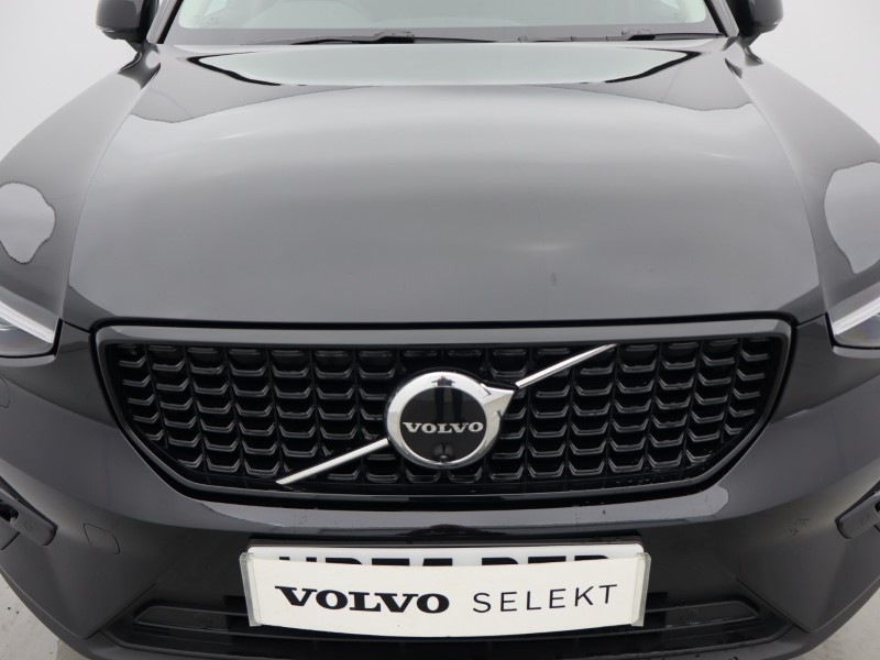 2025 (75) VOLVO XC40 2.0 B4P Ultra Dark 5dr Auto 5396339