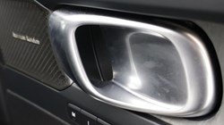 2025 (75) VOLVO XC40 2.0 B4P Ultra Dark 5dr Auto 5396356