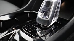 2025 (75) VOLVO XC40 2.0 B4P Ultra Dark 5dr Auto 5396388