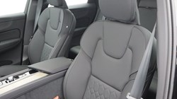 2026 (26) VOLVO XC60 2.0 B5P Plus Dark 5dr AWD Geartronic 5516341
