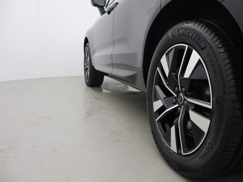 2026 (26) VOLVO XC60 2.0 B5P Plus Dark 5dr AWD Geartronic 5516328
