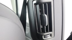2026 (26) VOLVO XC60 2.0 B5P Plus Dark 5dr AWD Geartronic 5516348