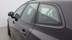 2026 (26) VOLVO XC60 2.0 B5P Plus Dark 5dr AWD Geartronic 5516326