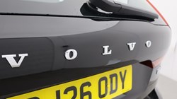 2026 (26) VOLVO XC60 2.0 B5P Plus Dark 5dr AWD Geartronic 5516321