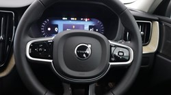 2026 (26) VOLVO XC60 2.0 B5P Plus Dark 5dr AWD Geartronic 5516352