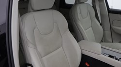 2023 (73) VOLVO XC60 2.0 B5P Ultimate Dark 5dr AWD Geartronic 5403482