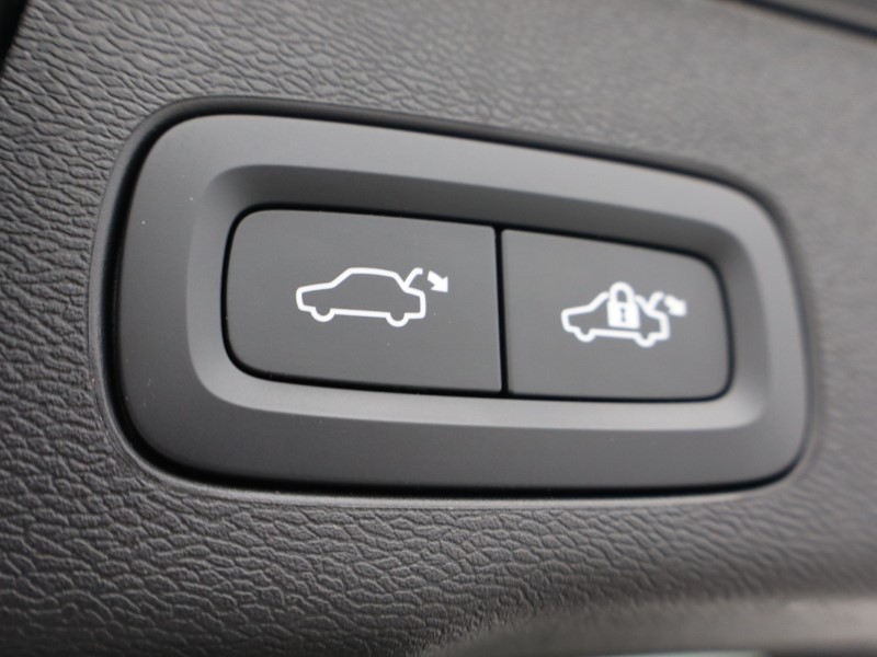 2023 (73) VOLVO XC60 2.0 B5P Ultimate Dark 5dr AWD Geartronic 5403466