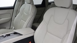 2023 (73) VOLVO XC60 2.0 B5P Ultimate Dark 5dr AWD Geartronic 5403484