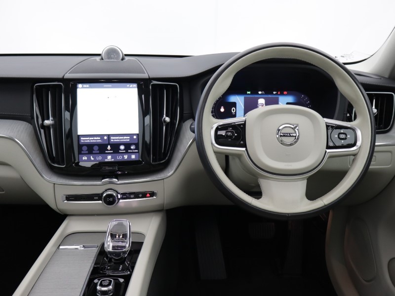 2023 (73) VOLVO XC60 2.0 B5P Ultimate Dark 5dr AWD Geartronic 5403496