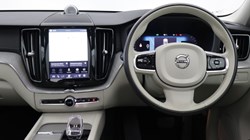 2023 (73) VOLVO XC60 2.0 B5P Ultimate Dark 5dr AWD Geartronic 5403496