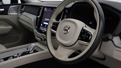 2023 (73) VOLVO XC60 2.0 B5P Ultimate Dark 5dr AWD Geartronic 5403479