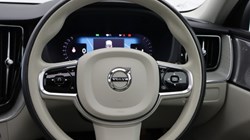 2023 (73) VOLVO XC60 2.0 B5P Ultimate Dark 5dr AWD Geartronic 5403497