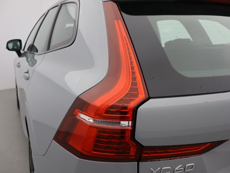 2024 (24) VOLVO XC60 2.0 B5P Plus Dark 5dr AWD Geartronic 5410308