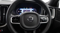 2024 (24) VOLVO XC60 2.0 B5P Plus Dark 5dr AWD Geartronic 5410341