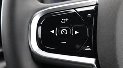 2024 (24) VOLVO XC60 2.0 B5P Plus Dark 5dr AWD Geartronic 5410342