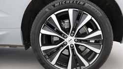 2024 (24) VOLVO XC60 2.0 B5P Plus Dark 5dr AWD Geartronic 5410317
