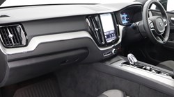 2024 (24) VOLVO XC60 2.0 B5P Plus Dark 5dr AWD Geartronic 5410332