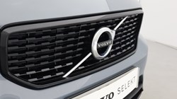 2020 (20) VOLVO XC40 1.5 T5 Recharge PHEV R DESIGN Pro 5dr Auto 5424858
